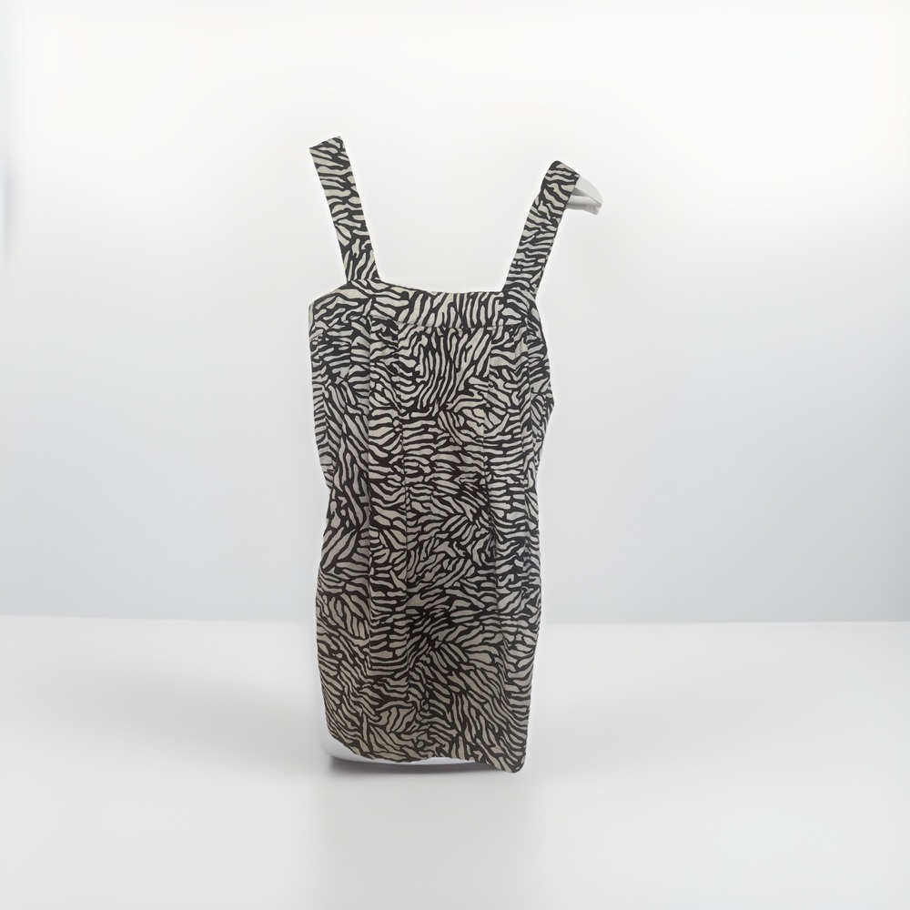 French Connection Mini Dress Black and Cream Pockets Wide Straps Resort Size 4